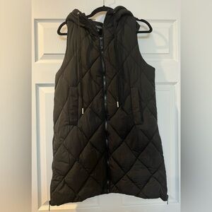 Papillon Blanc Black Quilted Vest